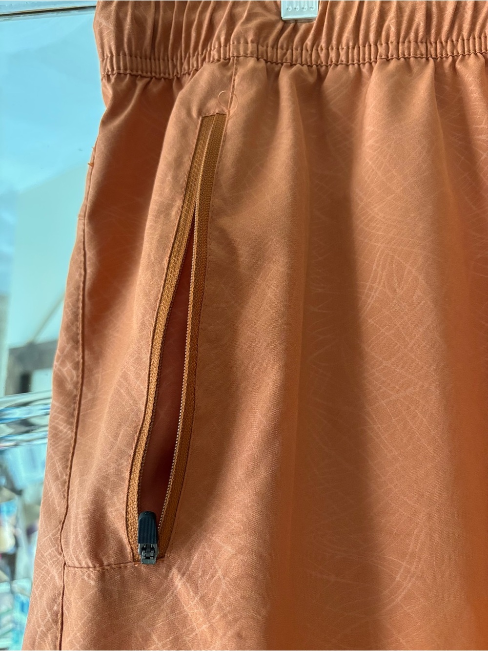 Eddie Bauer men’s Orange Athletic Shorts with Drawstring - Picture 5 of 6